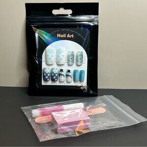 29 Piece Nail Art Set Christmas Winter Snowman Theme